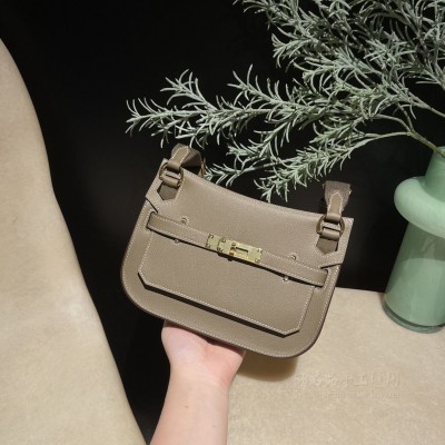 hermes jypsiere mini 23cm 吉普赛 <strong>Evercolor</strong>皮 18大象灰 金扣(爱马仕birkin大象灰金扣价格)