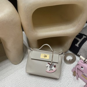 hermes kelly 2424 mini evercolor皮拼swift皮 8L冰川白 金扣(爱马仕冰川白多少钱)