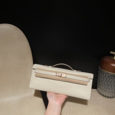 hermes kelly cut 31cm 凯莉手包晚妆包 <strong>Swift</strong>皮 10奶昔白 玫瑰金扣(hermes凯莉包mini) 图片