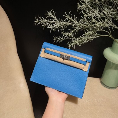 hermes kelly Danse 跳舞包 <strong>Evercolor</strong>皮 0F弗里达蓝 内拼0D墨西哥粉(hermes kelly danse价格)