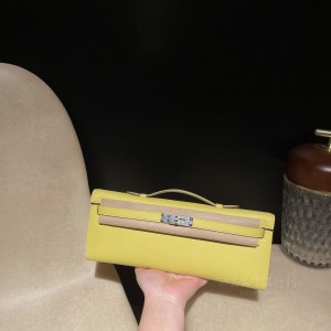 hermes kelly cut 31cm 凯莉手包晚妆包 epsom皮 9R柠檬黄 银扣(hermes凯莉包包价格) 细节图