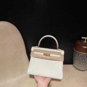 hermes kelly 25cm 凯莉包 togo皮 0T蘑菇白 金扣(爱马仕凯莉包二代mini凯莉包价格)