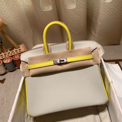 hermes birkin 25cm 铂金包 <strong>Swift</strong>皮 80珍珠灰拼9R柠檬黄 银扣(爱马仕铂金包橙色怎么样)
