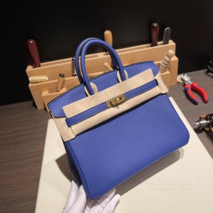 hermes birkin 25cm 铂金包 togo皮 7T电光蓝 金扣(爱马仕铂金包金扣好还是银扣好)