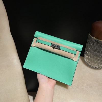 hermes kelly Danse 跳舞包 <strong>Evercolor</strong>皮 0Z漫画绿(爱马仕跳舞包价格)